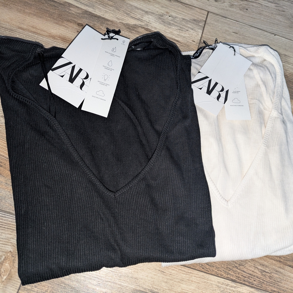 ZARA Black and White V-Neck Tops Long Sleeve